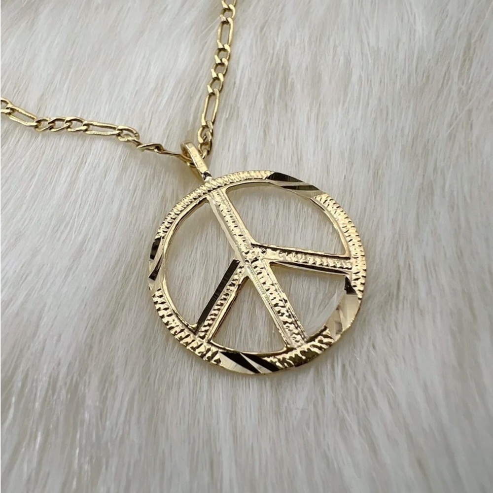 14k Solid Yellow Gold Peace Sign Charm / Pendant (Chain not included)